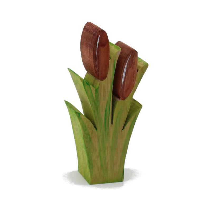 Reed Wooden Figure
